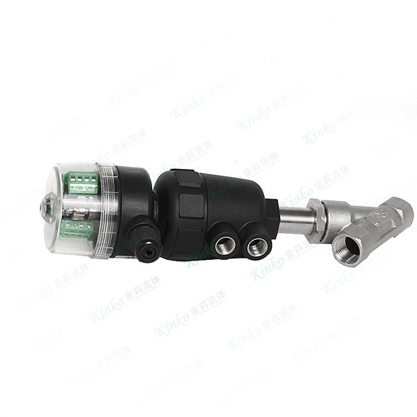 Adjustable pneumatic threaded corner seat valve